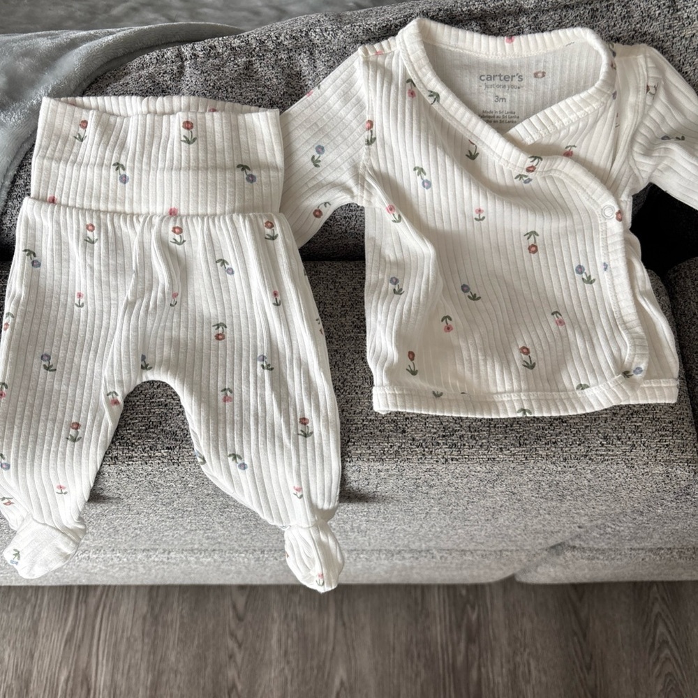 Carter's White Ribbed Baby Set with Floral Accents